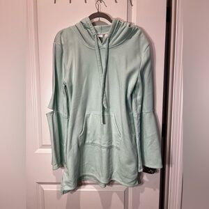 Make & Model Women’s Light Blue Hoodie Size Medium